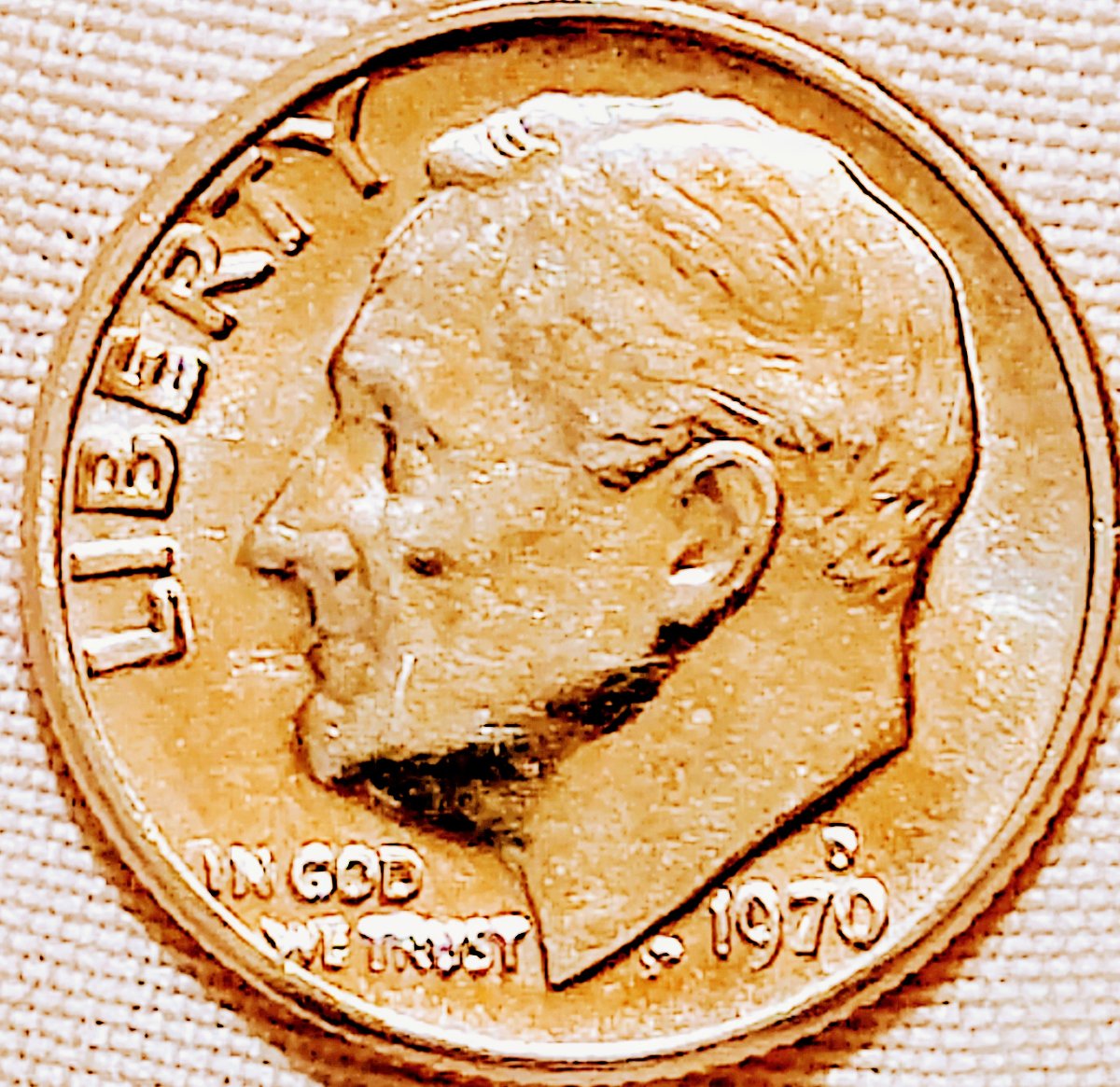 1970-D-Roosevelt-Dime-It-Looks-Like-It's-Doubled-On-The-Date-In-God-We-Trust